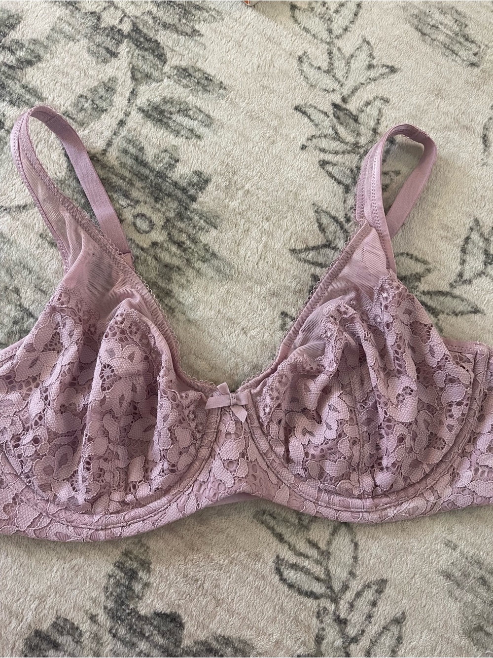 Victoria's Secret Lace Underwire Bra Body by Victoria unlined Demi 36DD